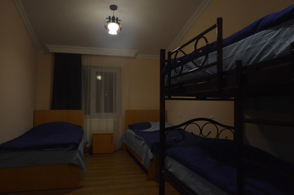 Guest House Qubi Stepantsminda Exterior photo